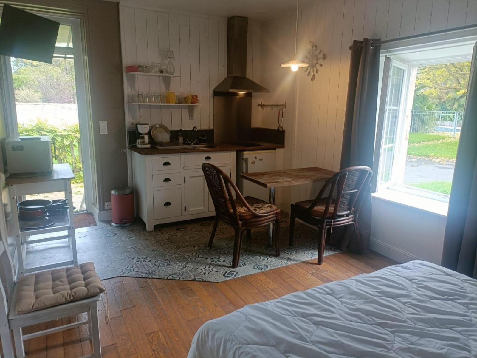 La Ferme De Fossillon Villa มาร็องส์ ภายนอก รูปภาพ