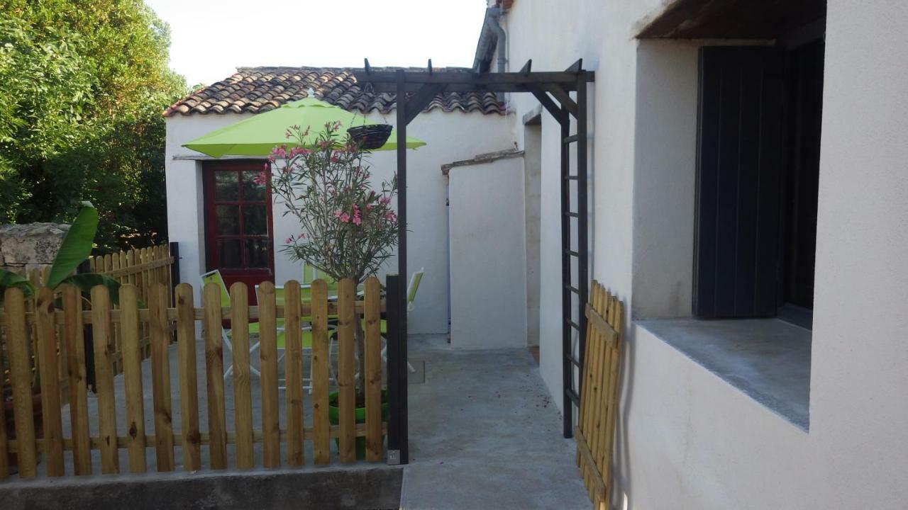 La Ferme De Fossillon Villa มาร็องส์ ภายนอก รูปภาพ