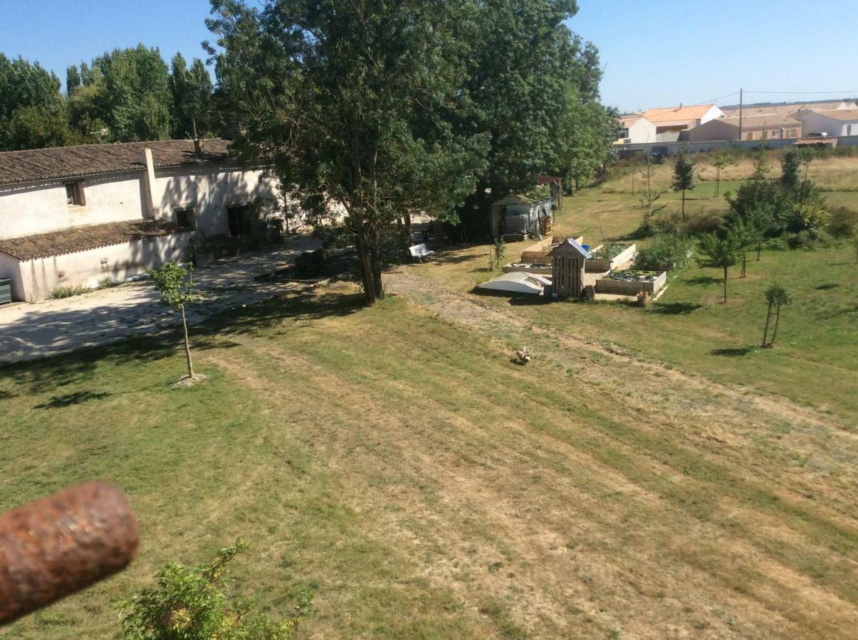La Ferme De Fossillon Villa มาร็องส์ ภายนอก รูปภาพ