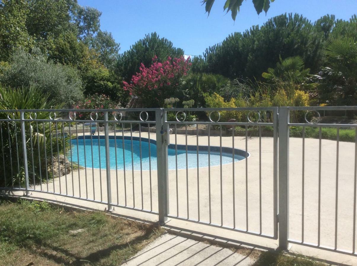 La Ferme De Fossillon Villa มาร็องส์ ภายนอก รูปภาพ